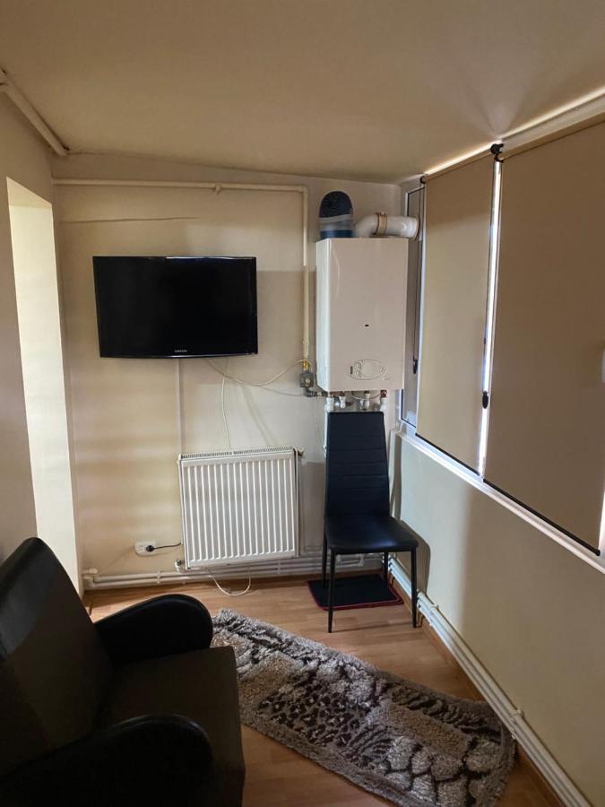 Apartament Regim Hotelier デヴァ エクステリア 写真